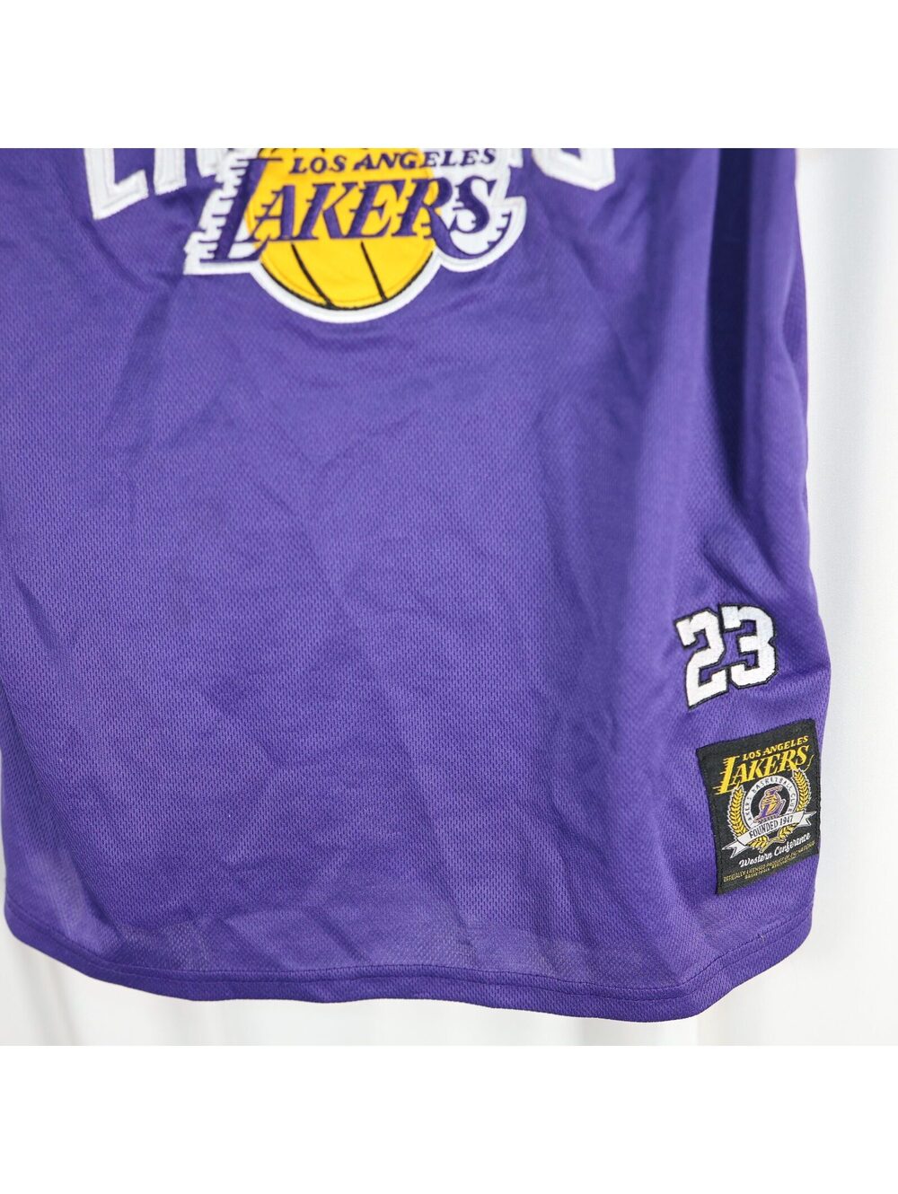 Los Angeles Lakers LeBron James #23 Jersey - Picture 3 of 4